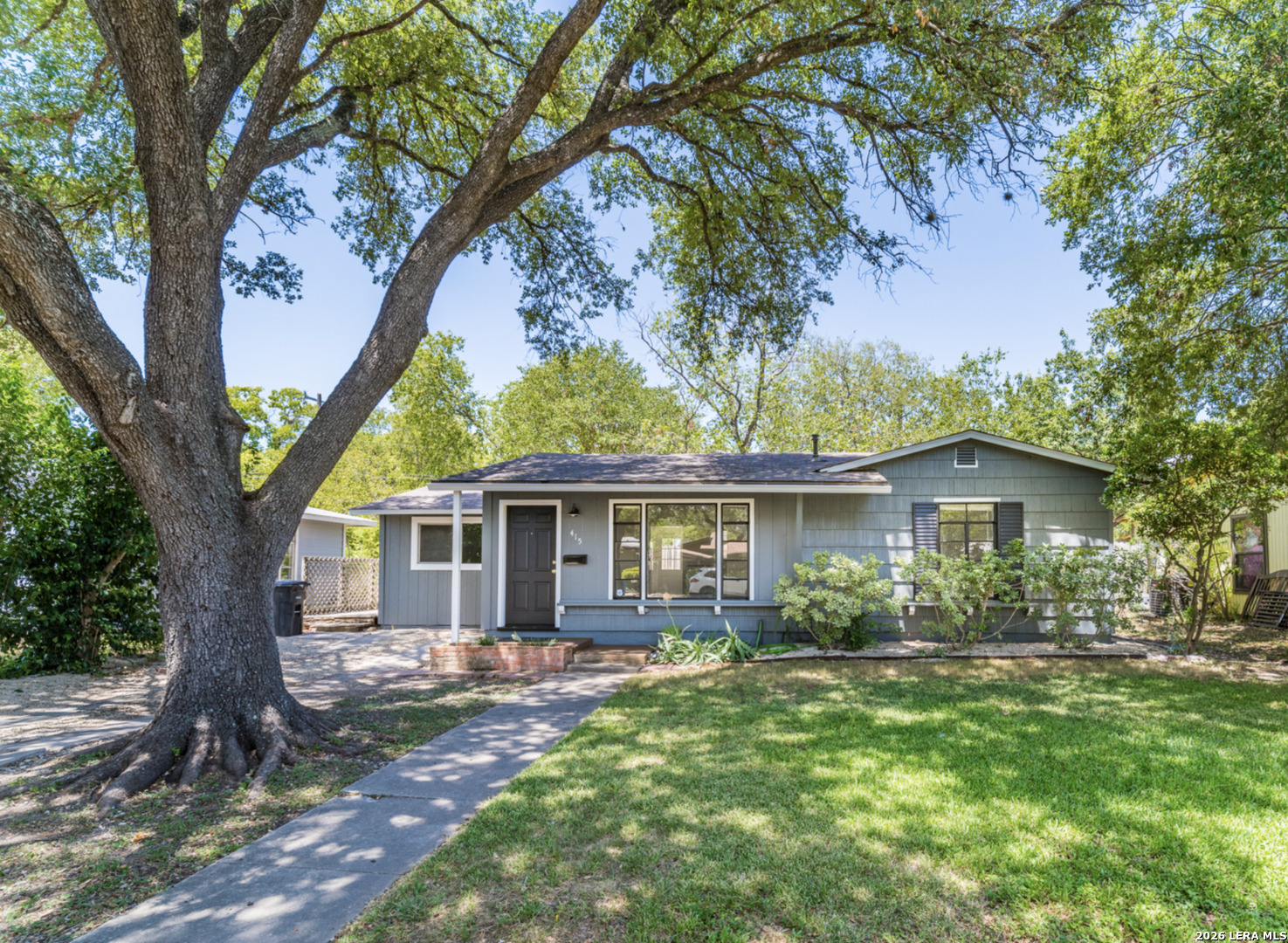 415 Blakeley Dr, San Antonio TX 78209