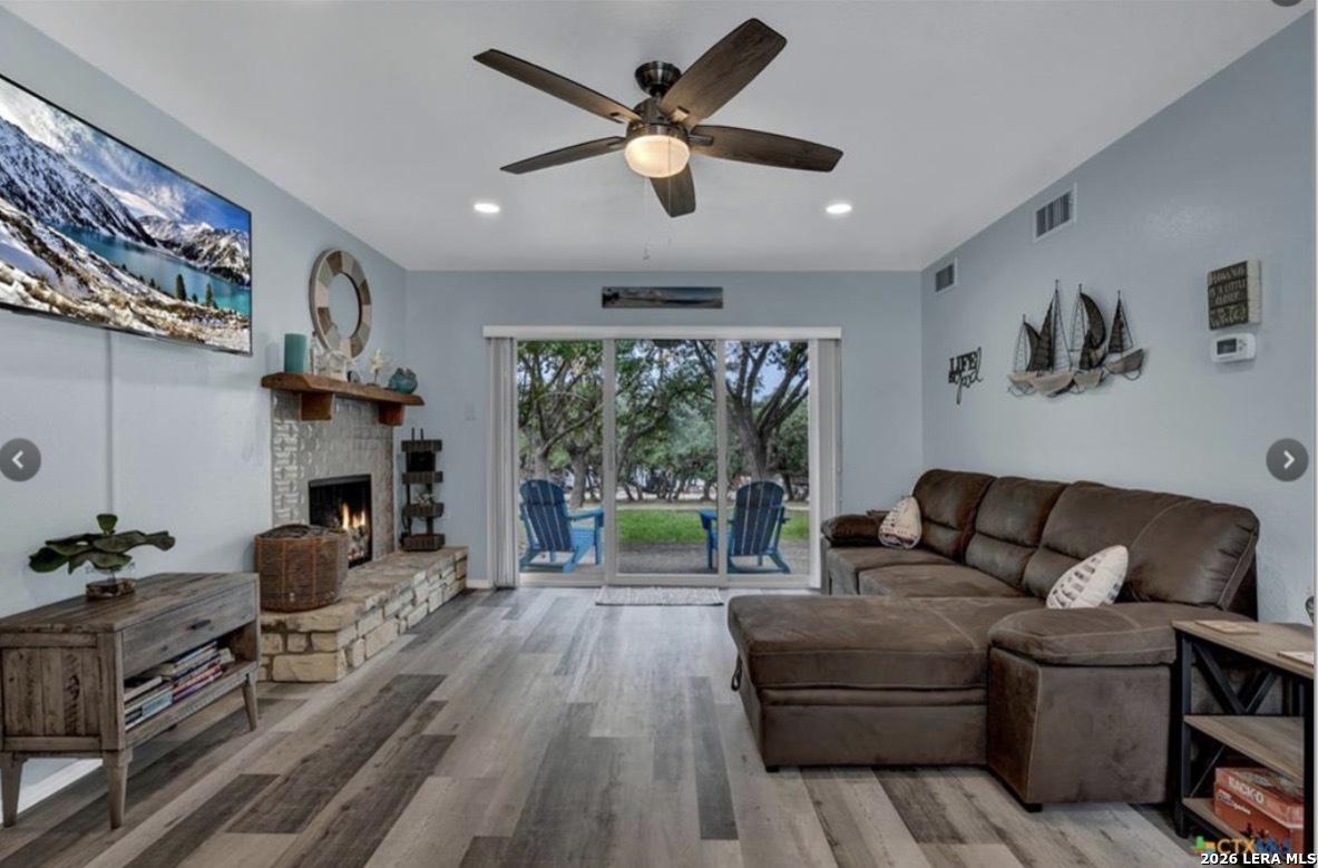 1185 Parkview Drive Unit APT D24, Canyon Lake TX 78133